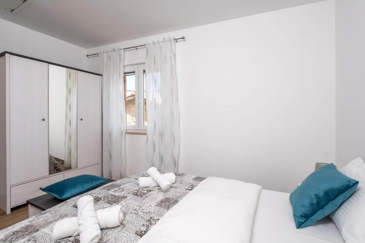 Apartman Palada Zminj Apartment