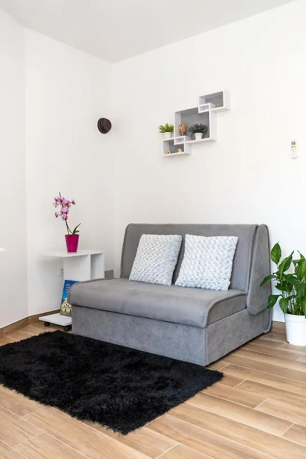 Apartman Palada Zminj 0*,