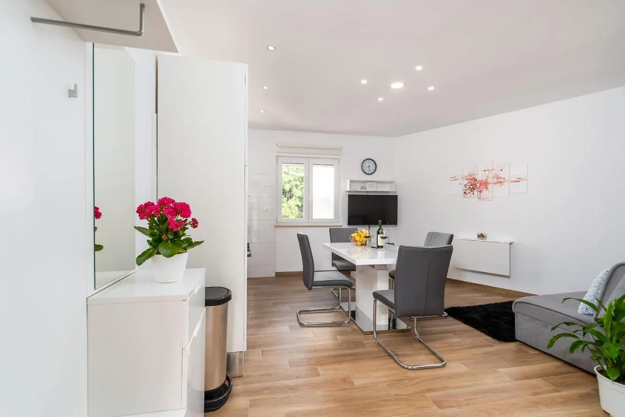 Apartman Palada Zminj