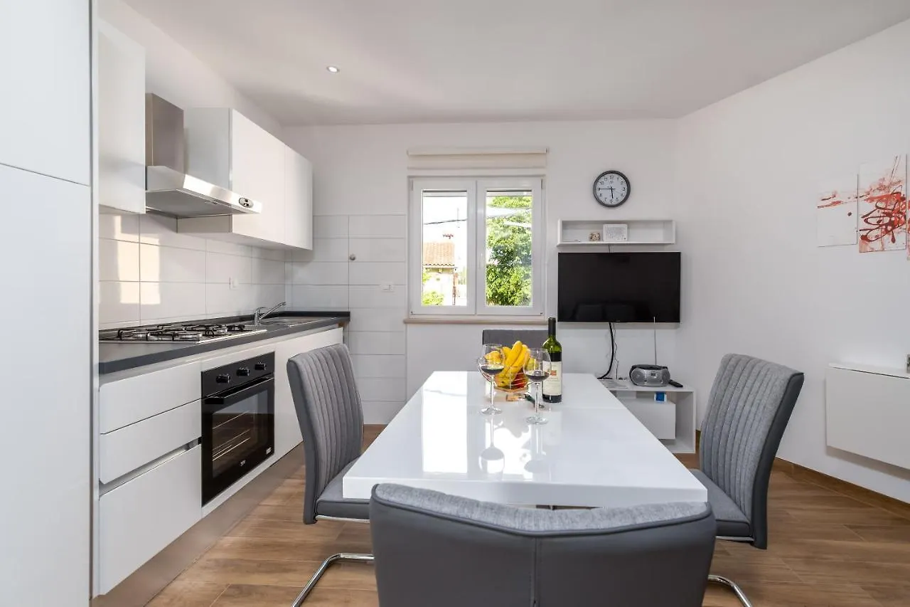 Daire Apartman Palada Žminj